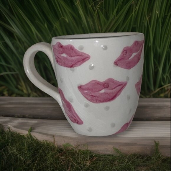 Hand-Painted Ceramic Mug With Pink Lips & Raised Polka Dot Design Made In Italy - Picture 9 of 11